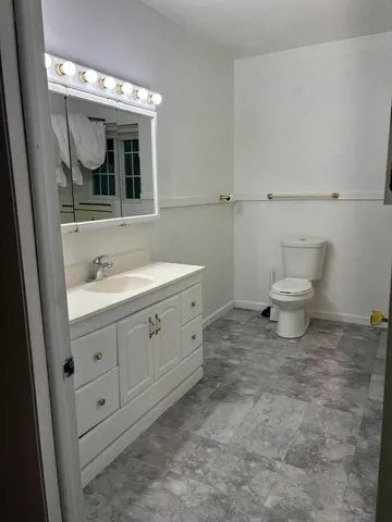 $145,900 | 694 Colfax Avenue, Benton Harbor, MI 49022