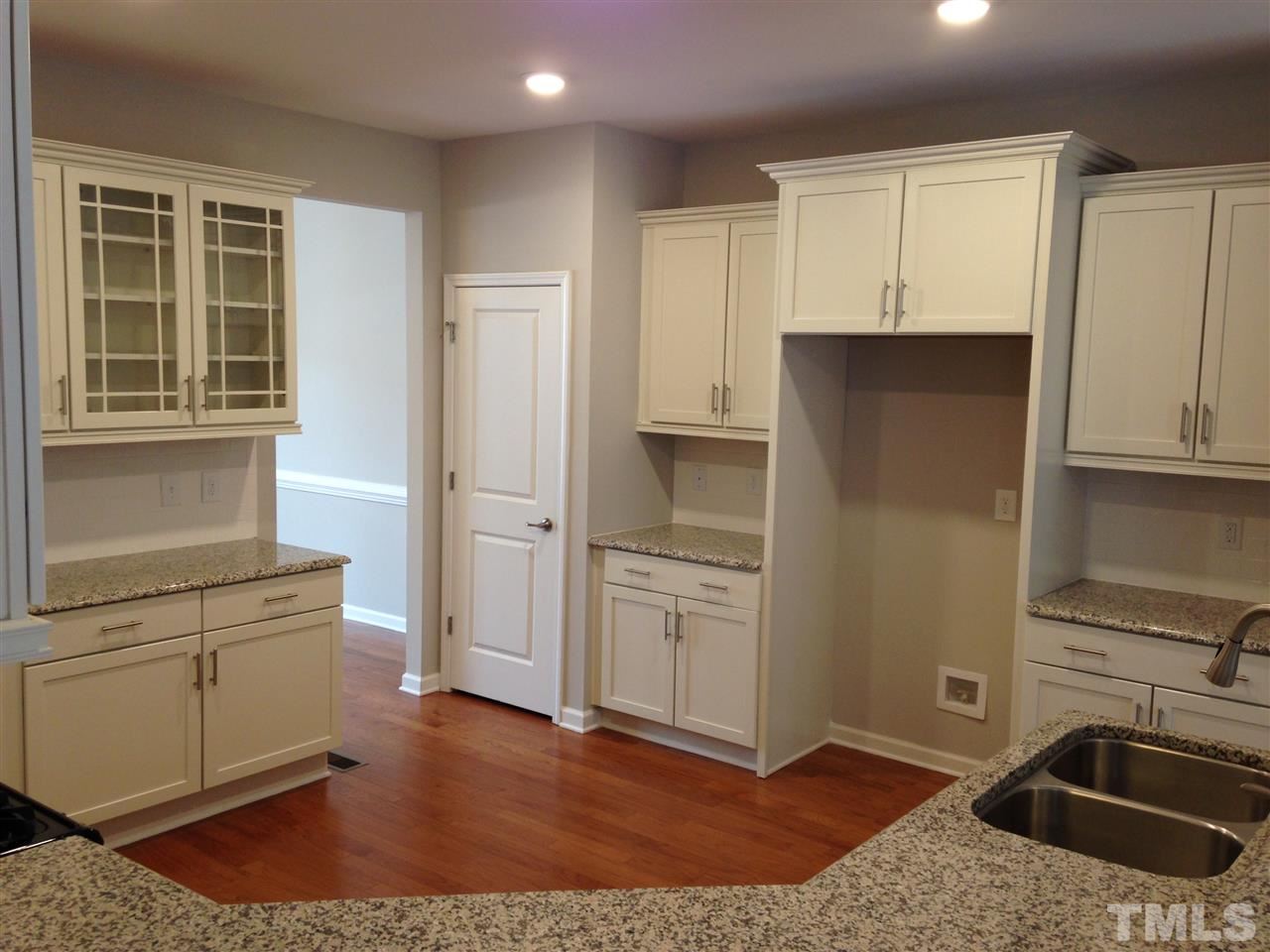 702 Edgewater Ridge Court Apex, NC 27523 - Photo 2 of 21 Gallery Image 2