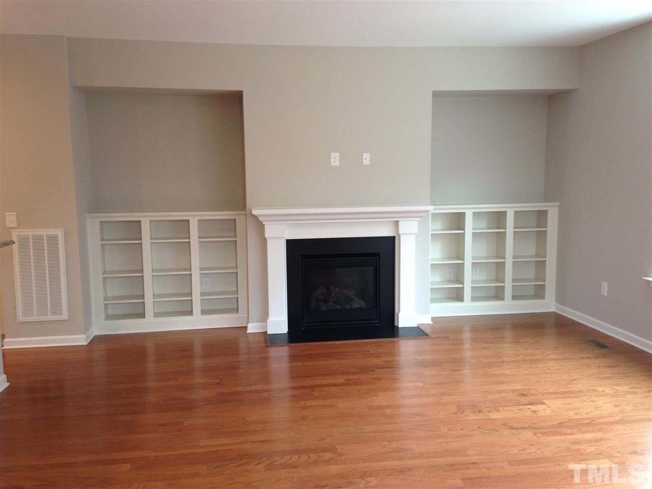 702 Edgewater Ridge Court Apex, NC 27523 - Photo 8 of 21 Gallery Image 8