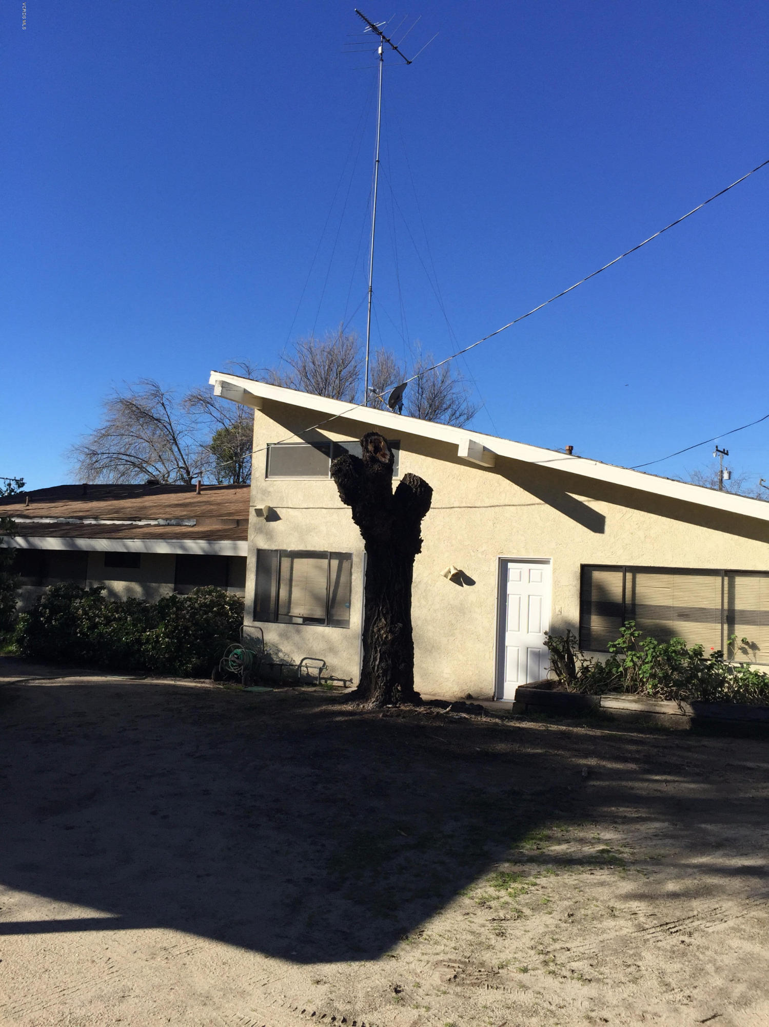 7854 Grimes Canyon Road Moorpark, CA 93021 - Photo 14 of 15 File Jan 17, 10 00 02 AM