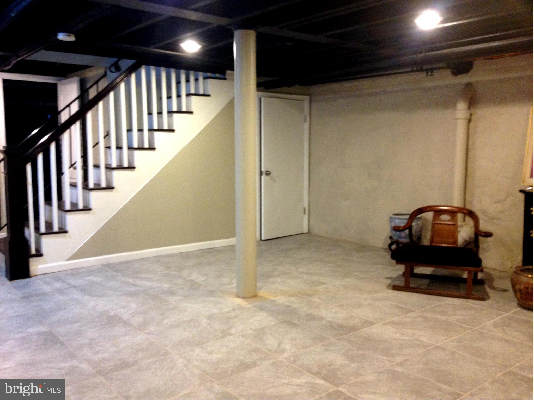 3700 Hilton Road Baltimore, MD 21215 - Photo 25 of 30 Family Room