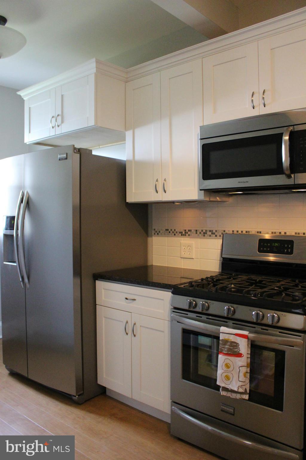 3700 Hilton Road Baltimore, MD 21215 - Photo 6 of 30 Kitchen