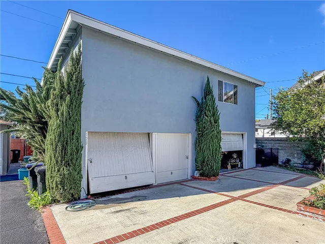 $1,199,000 | 121 North Myers Street, Burbank, CA 91506