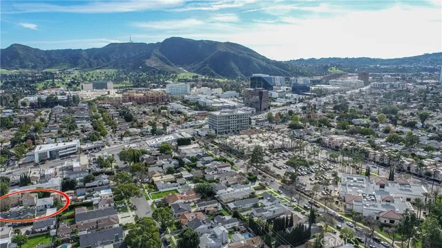 $1,199,000 | 121 North Myers Street, Burbank, CA 91506