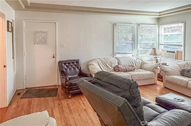 $1,199,000 | 121 North Myers Street, Burbank, CA 91506