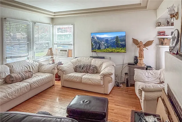 $1,199,000 | 121 North Myers Street, Burbank, CA 91506