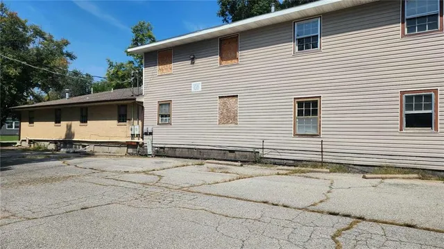 $350,000 | 1910 South Joplin Street, Pittsburg, KS 66762