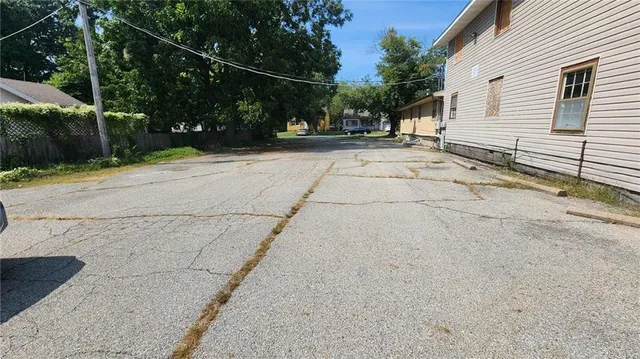 $350,000 | 1910 South Joplin Street, Pittsburg, KS 66762