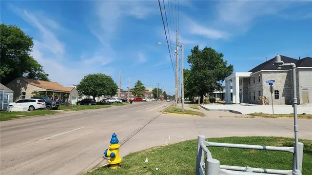 $350,000 | 1910 South Joplin Street, Pittsburg, KS 66762