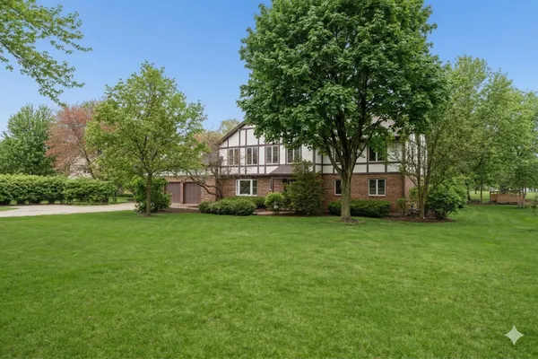 $1,150,000 | 21839 Cambridge Drive, Kildeer, IL 60047