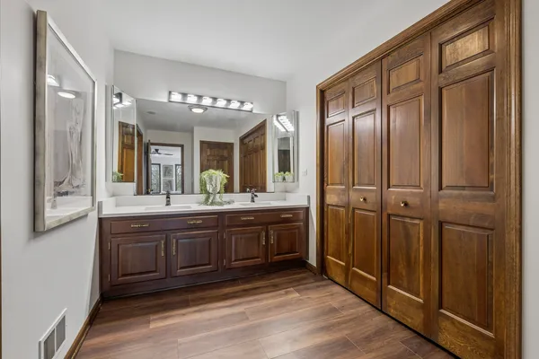 $1,150,000 | 21839 Cambridge Drive, Kildeer, IL 60047