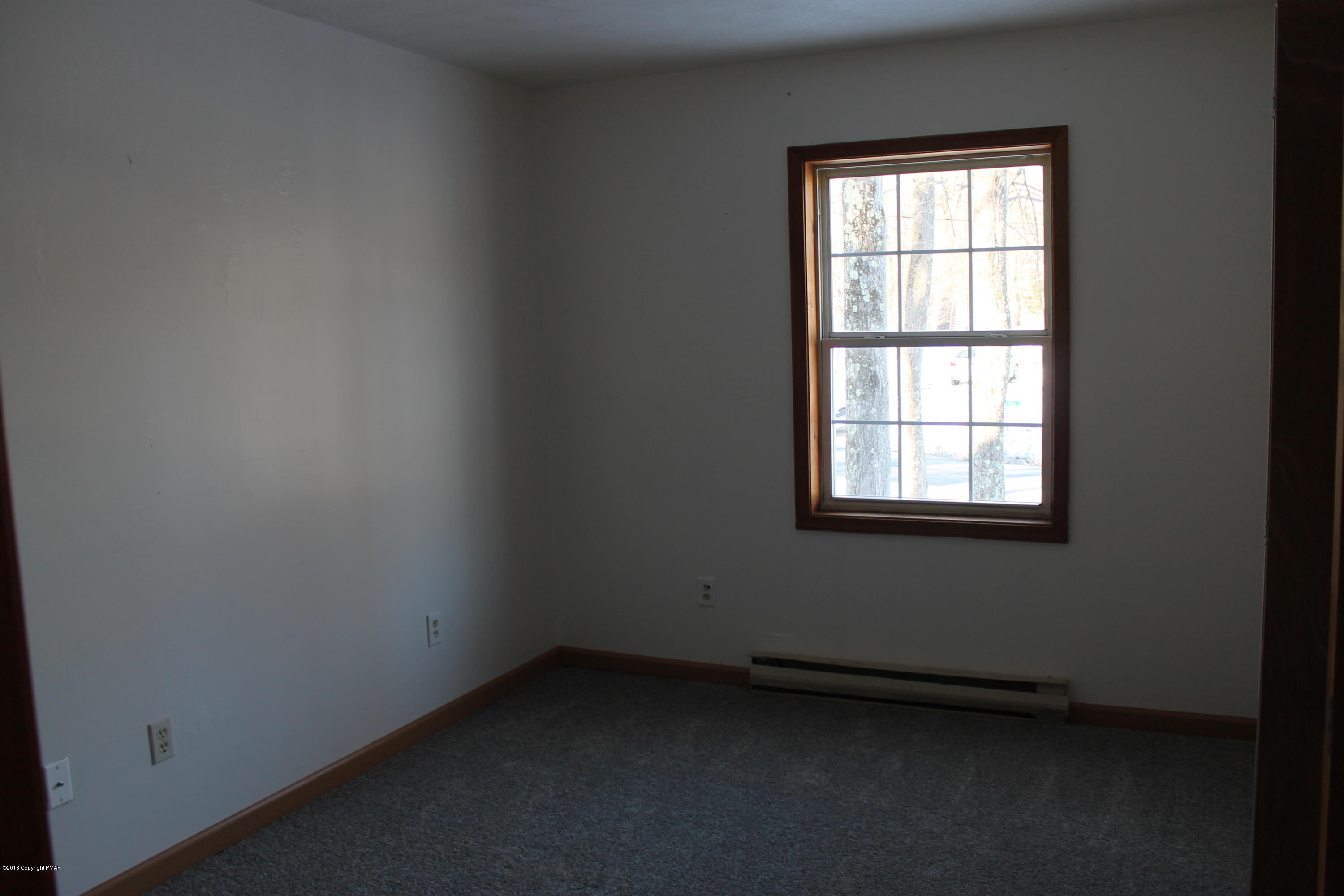 207 Dorset Road Tobyhanna, PA 18466 - Photo 13 of 17 IMG_1210
