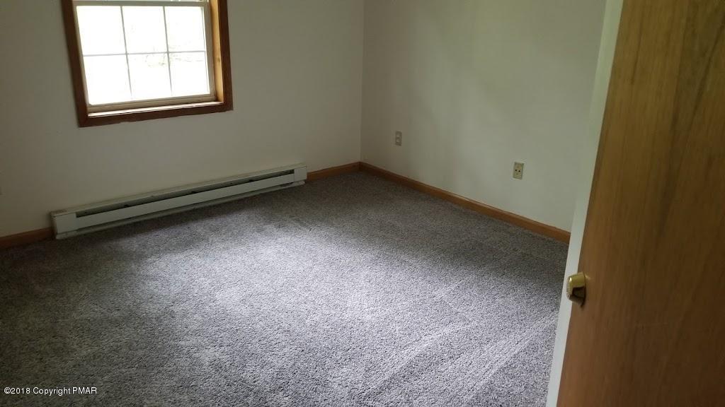 207 Dorset Road Tobyhanna, PA 18466 - Photo 7 of 17 20180530_174333