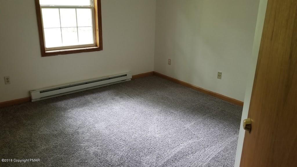 207 Dorset Road Tobyhanna, PA 18466 - Photo 8 of 17 20180530_174335