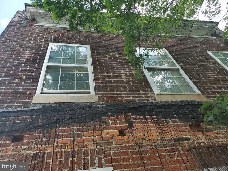 1543 Appleton Street Baltimore, MD 21217 - Photo 12 of 72