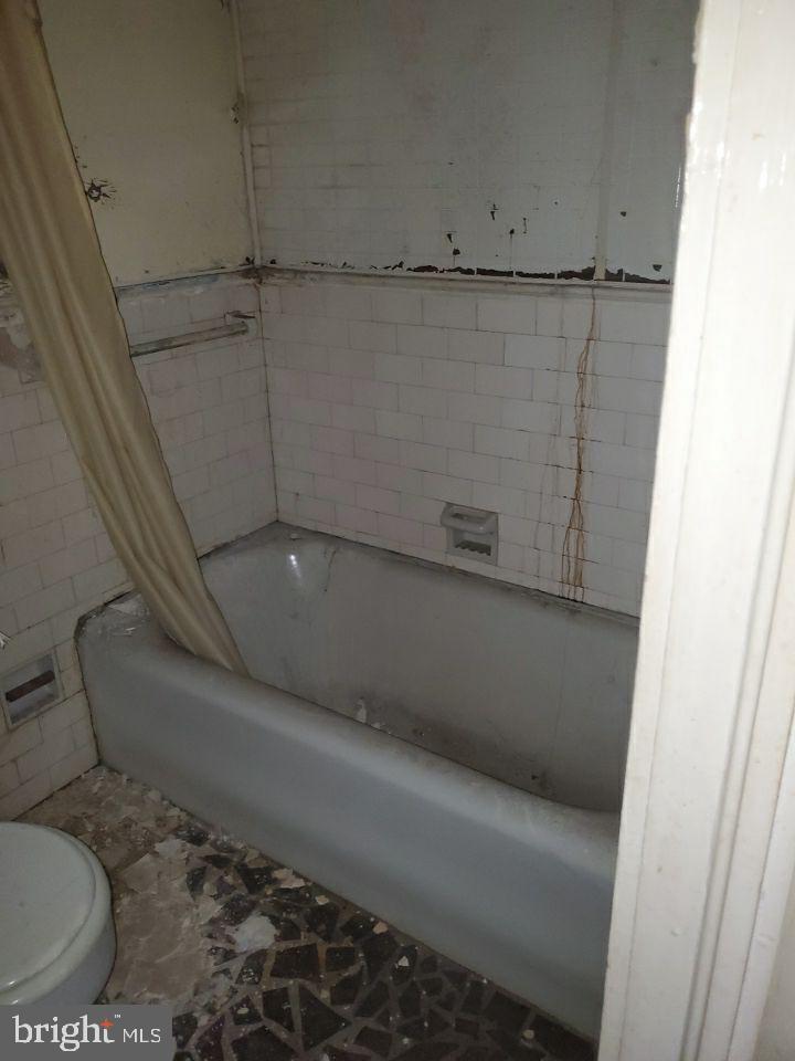 1543 Appleton Street Baltimore, MD 21217 - Photo 33 of 72