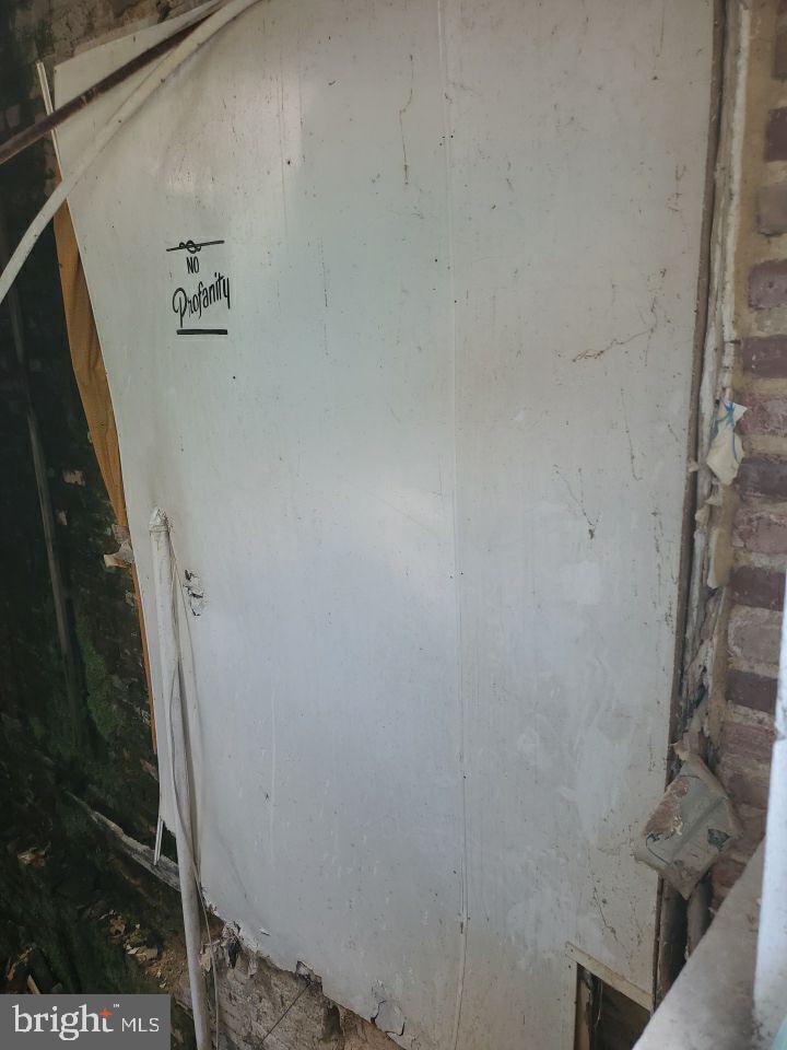 1543 Appleton Street Baltimore, MD 21217 - Photo 6 of 72