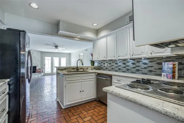 $2,700 | 7758 Dentcrest Drive, Dallas, TX 75254