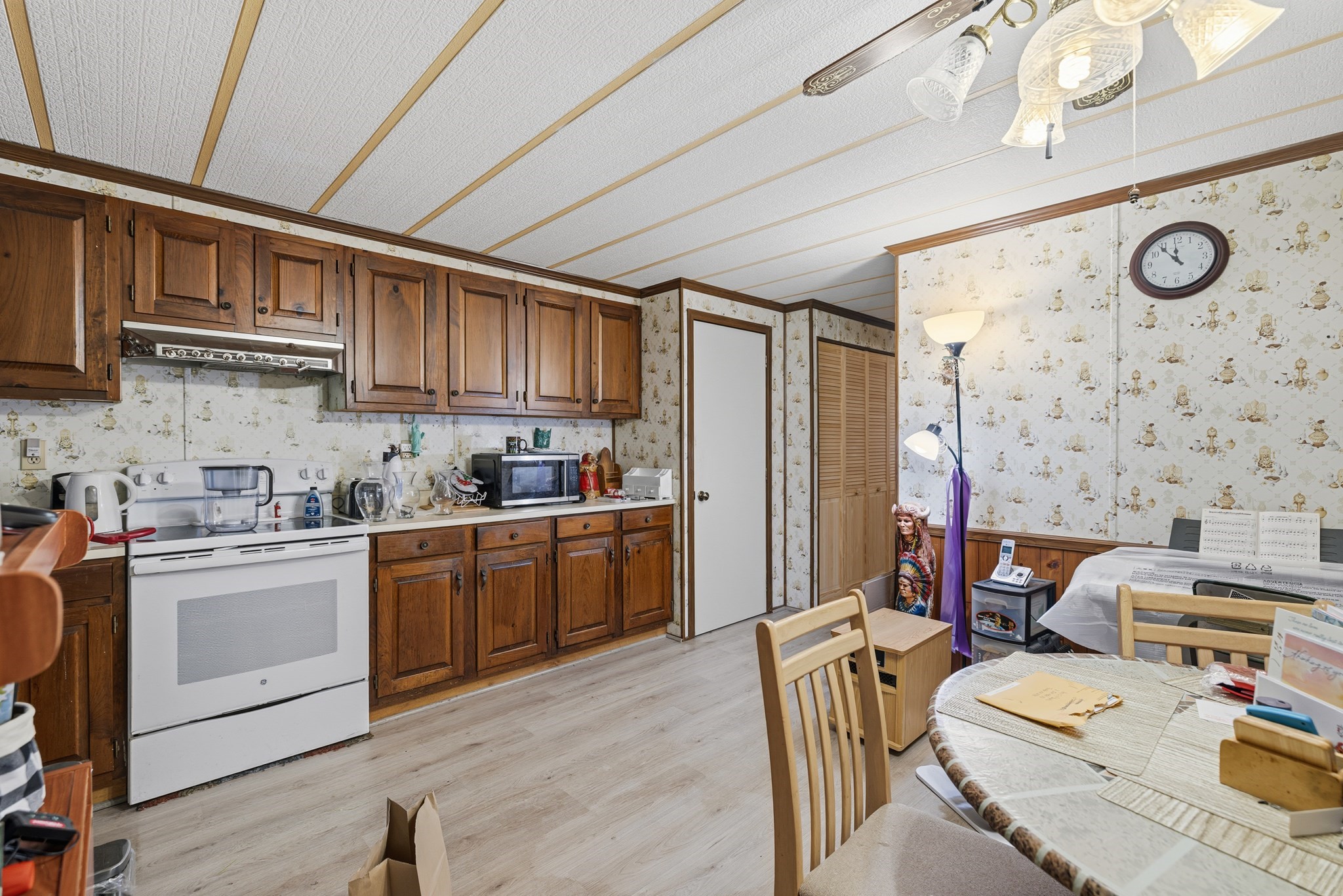 6 John Alden Road Taunton, MA 02780 - Photo 11 of 16 Gallery Image 11
