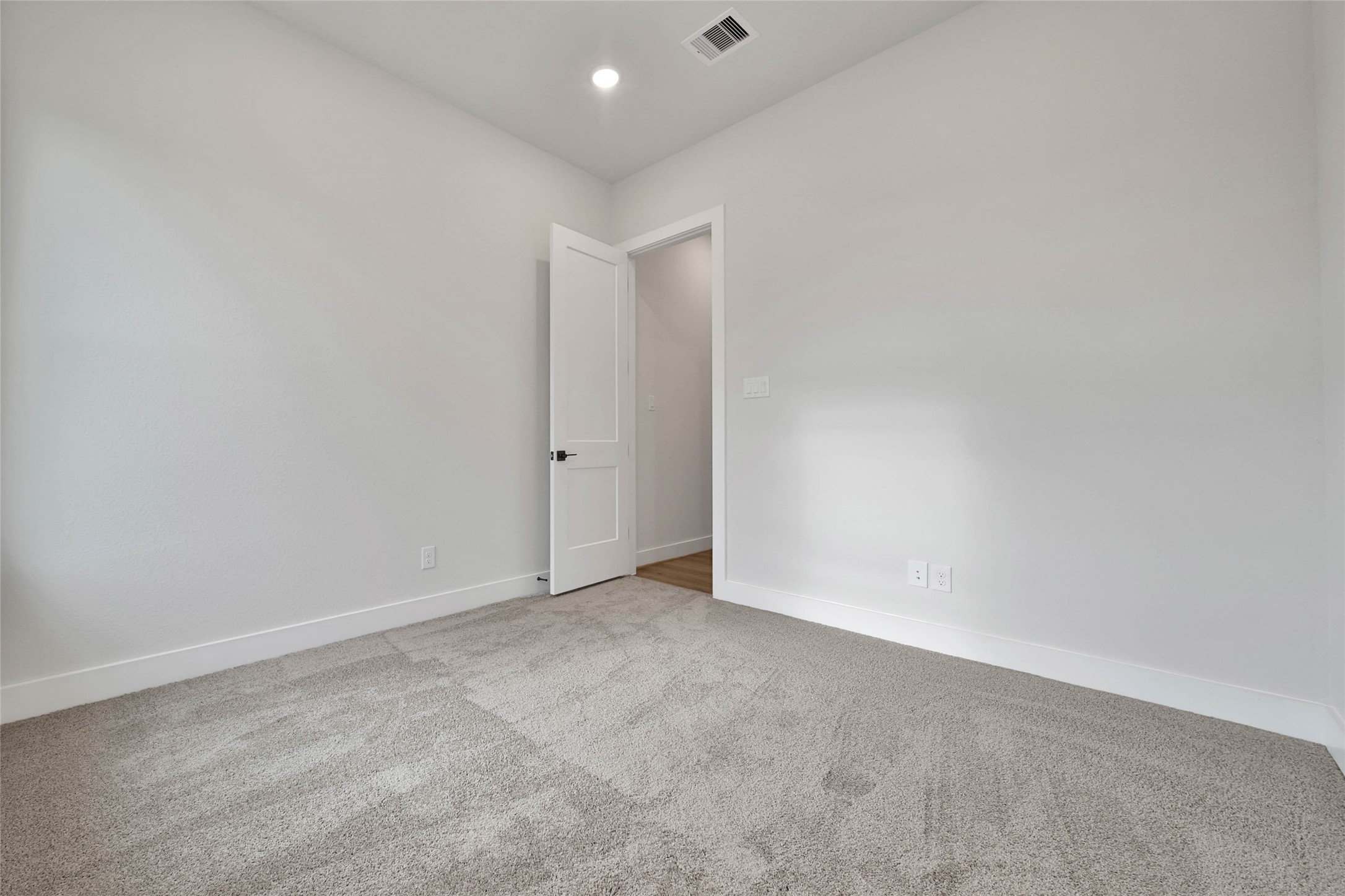 4610 Magnolia Bend Drive Rosharon, TX 77583 - Photo 35 of 48 a view of an empty room