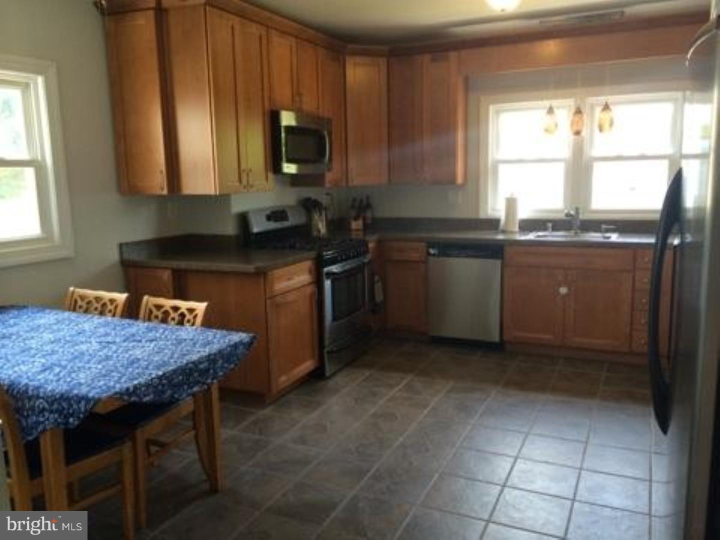 416 Delaware Avenue Riverside, NJ 08075 - Photo 7 of 15 Kitchen