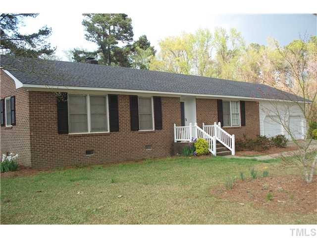 386 Avery Road Erwin, NC 28339 - Photo 4 of 10 Gallery Image 4