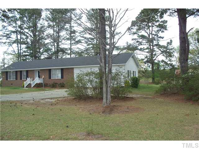 386 Avery Road Erwin, NC 28339 - Photo 10 of 10 Gallery Image 10