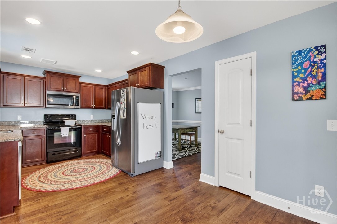 143 Waverly Way Savannah, GA 31407 - Photo 15 of 45