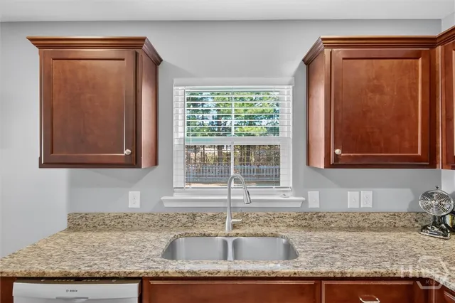 $369,900 | 143 Waverly Way, Savannah, GA 31407