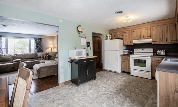 66 Rockland Street Easton, MA 02356 - Photo 8 of 25 Gallery Image 8