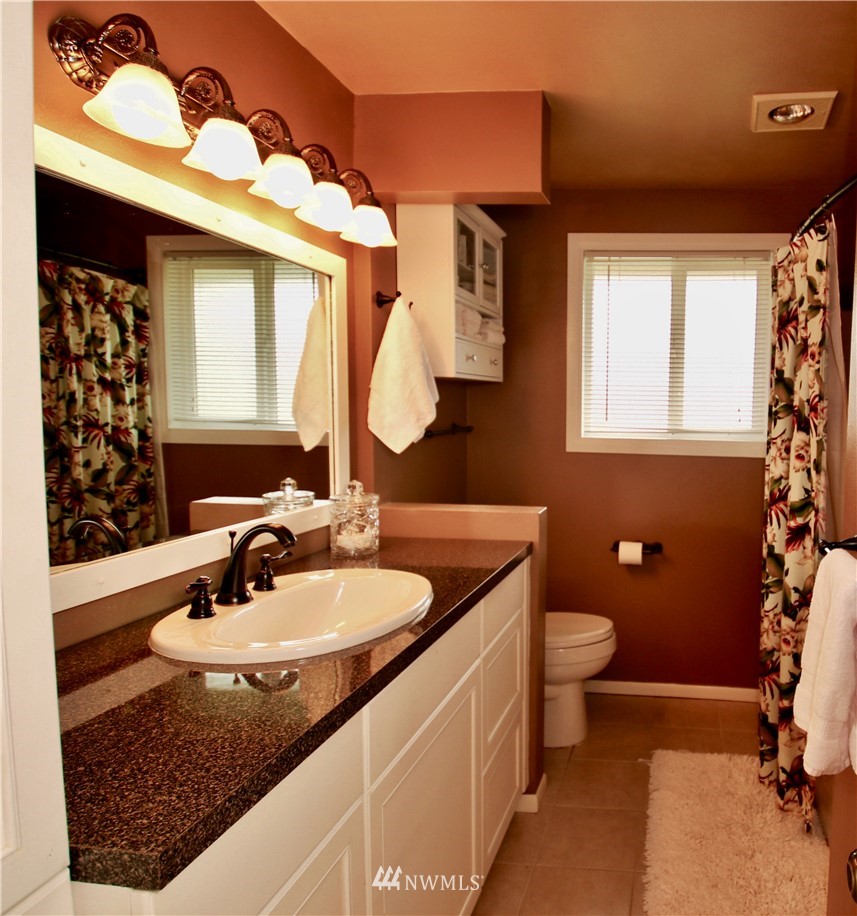 5706 Highland Road Everett, WA 98203 - Photo 11 of 16
