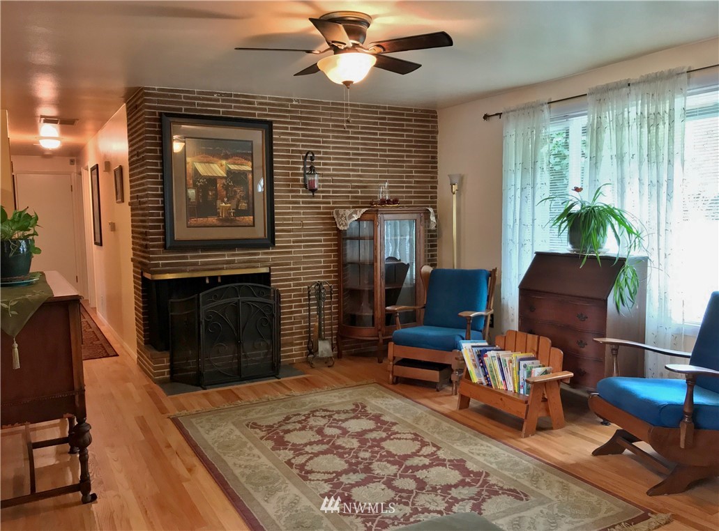 5706 Highland Road Everett, WA 98203 - Photo 5 of 16