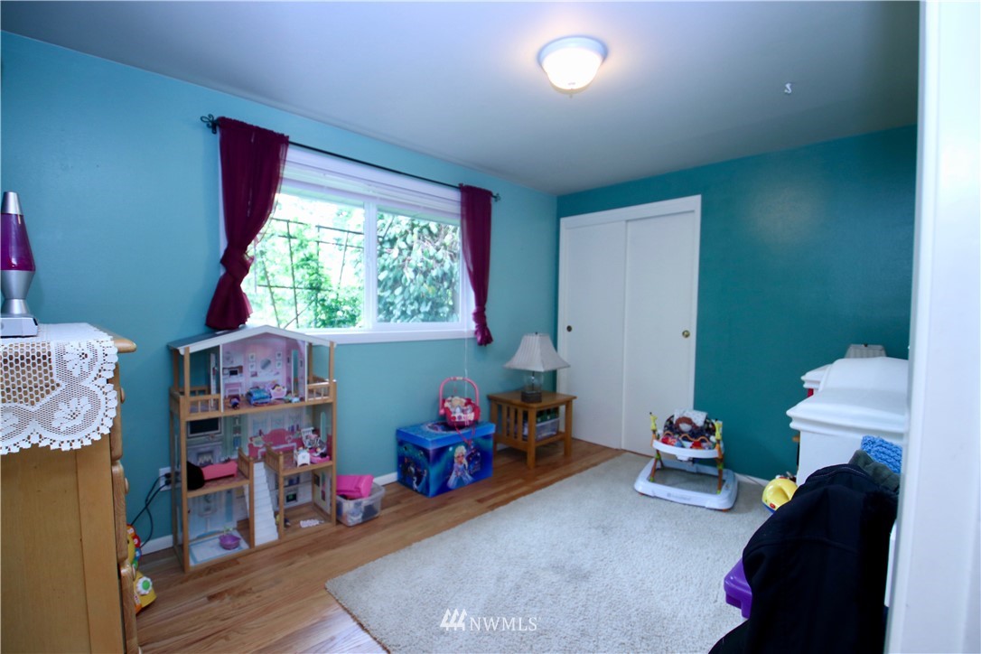 5706 Highland Road Everett, WA 98203 - Photo 10 of 16