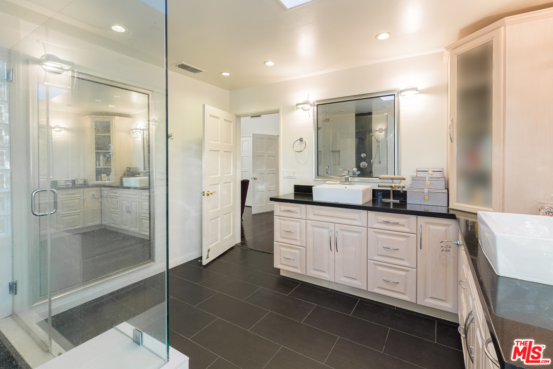 2725 Ellison Drive Beverly Hills, CA 90210 - Photo 21 of 30