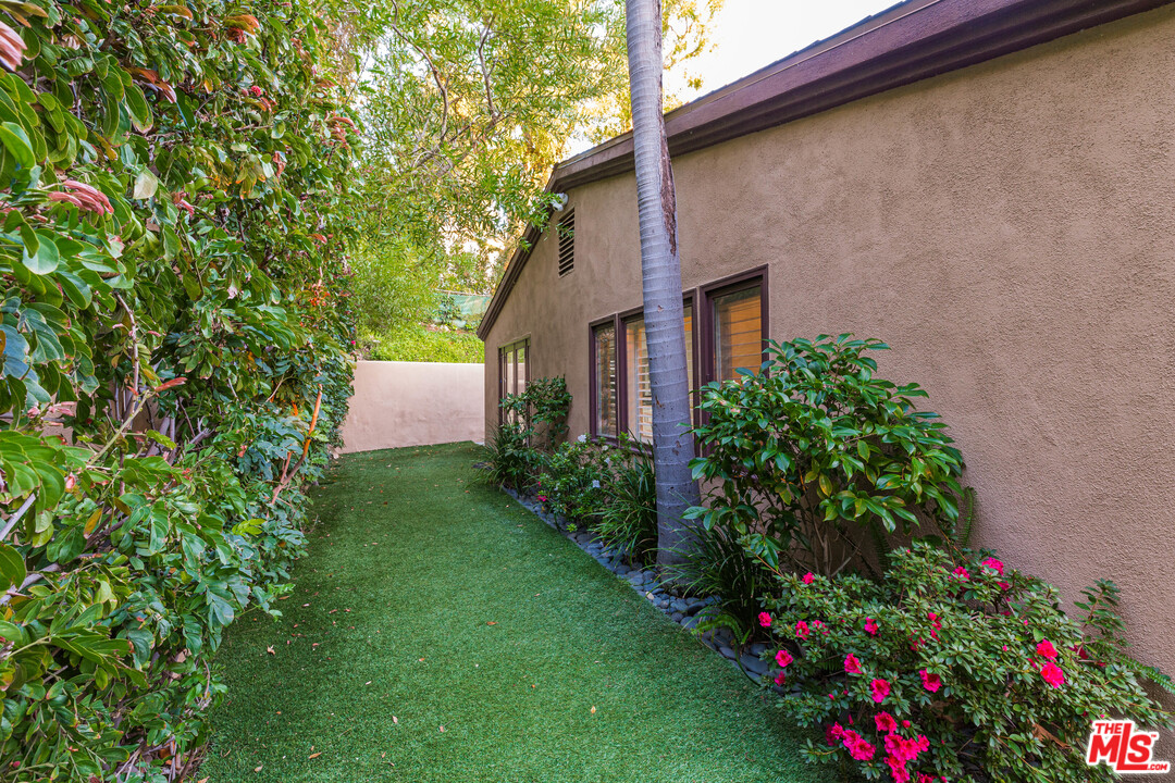 2725 Ellison Drive Beverly Hills, CA 90210 - Photo 26 of 30