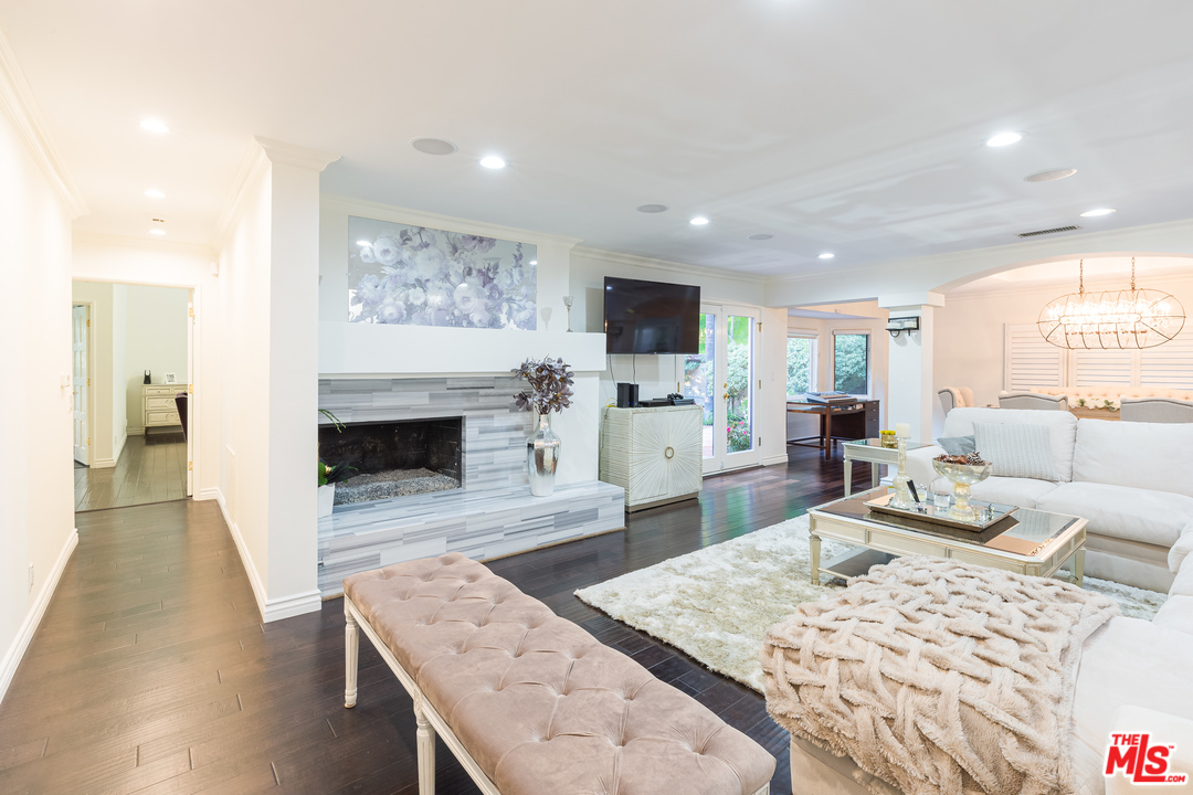 2725 Ellison Drive Beverly Hills, CA 90210 - Photo 6 of 30