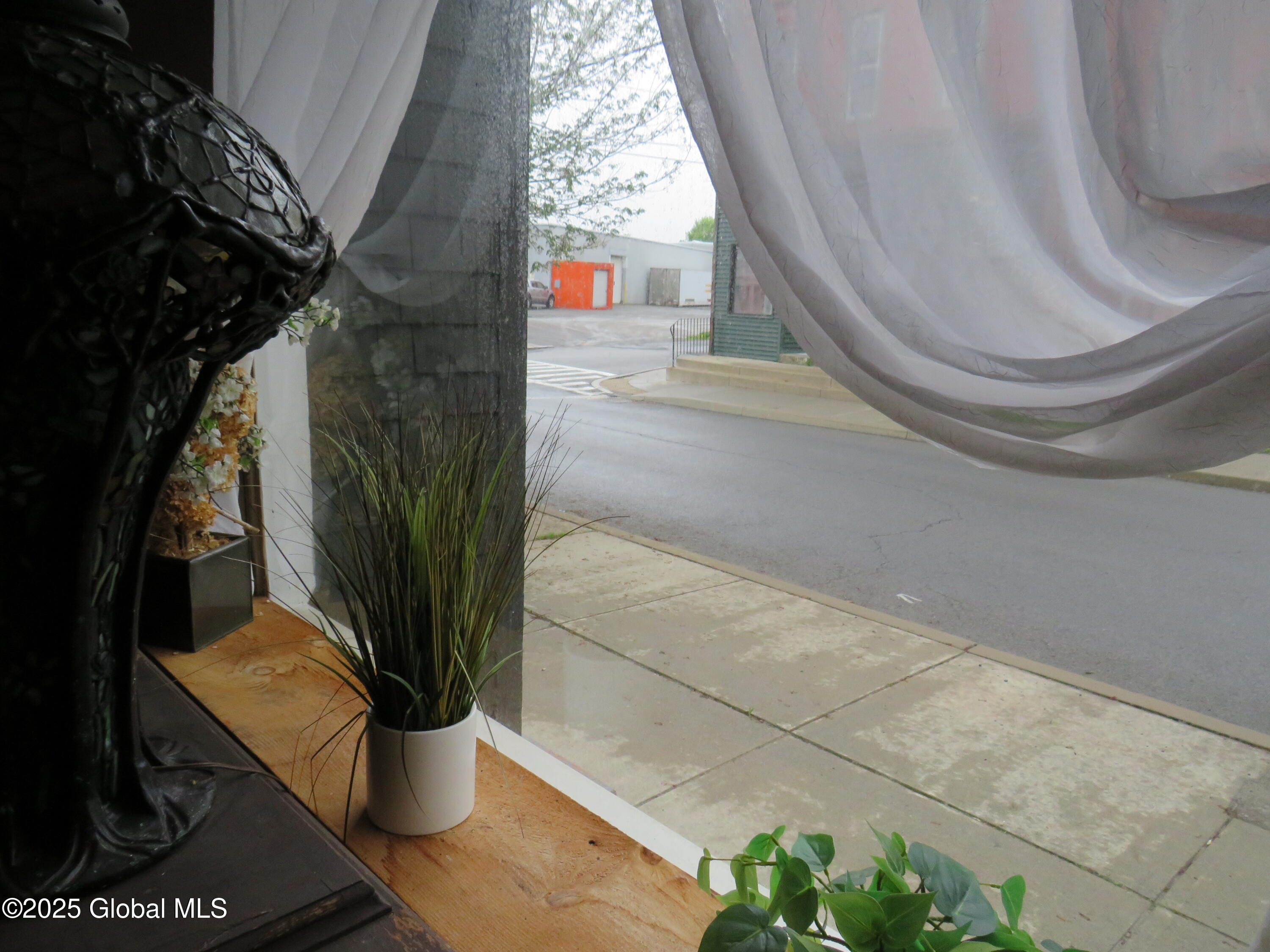 67 Bridge Street Amsterdam, NY 12010 - Photo 32 of 114 IMG_7624