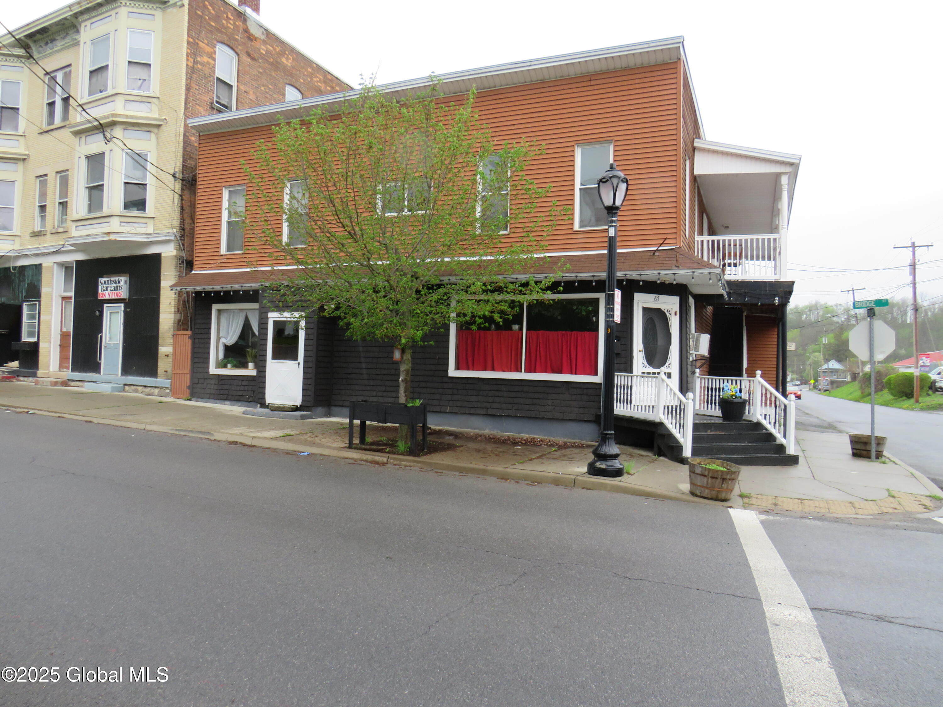 67 Bridge Street Amsterdam, NY 12010 - Photo 5 of 114 IMG_7796