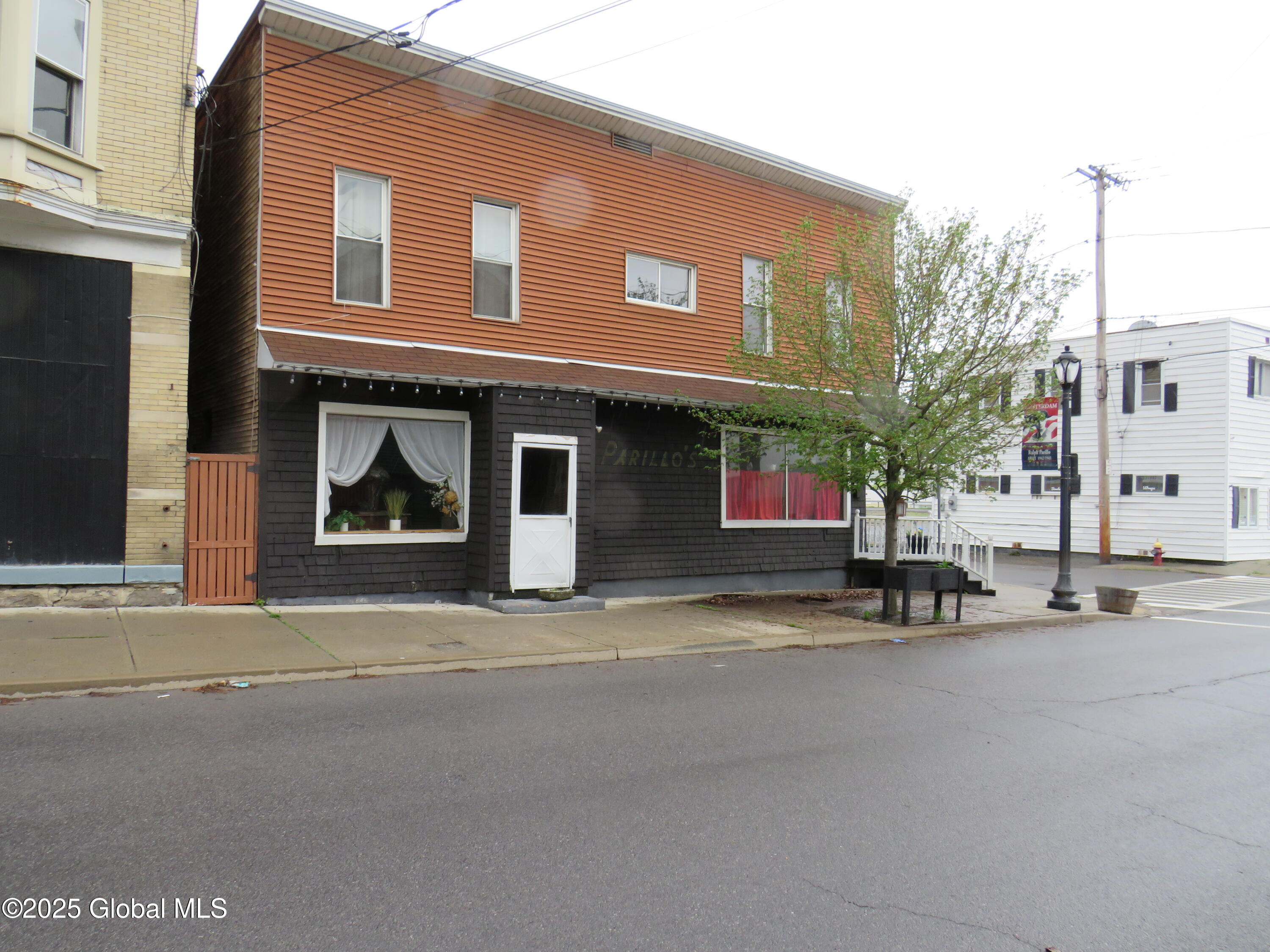 67 Bridge Street Amsterdam, NY 12010 - Photo 6 of 114 IMG_7800