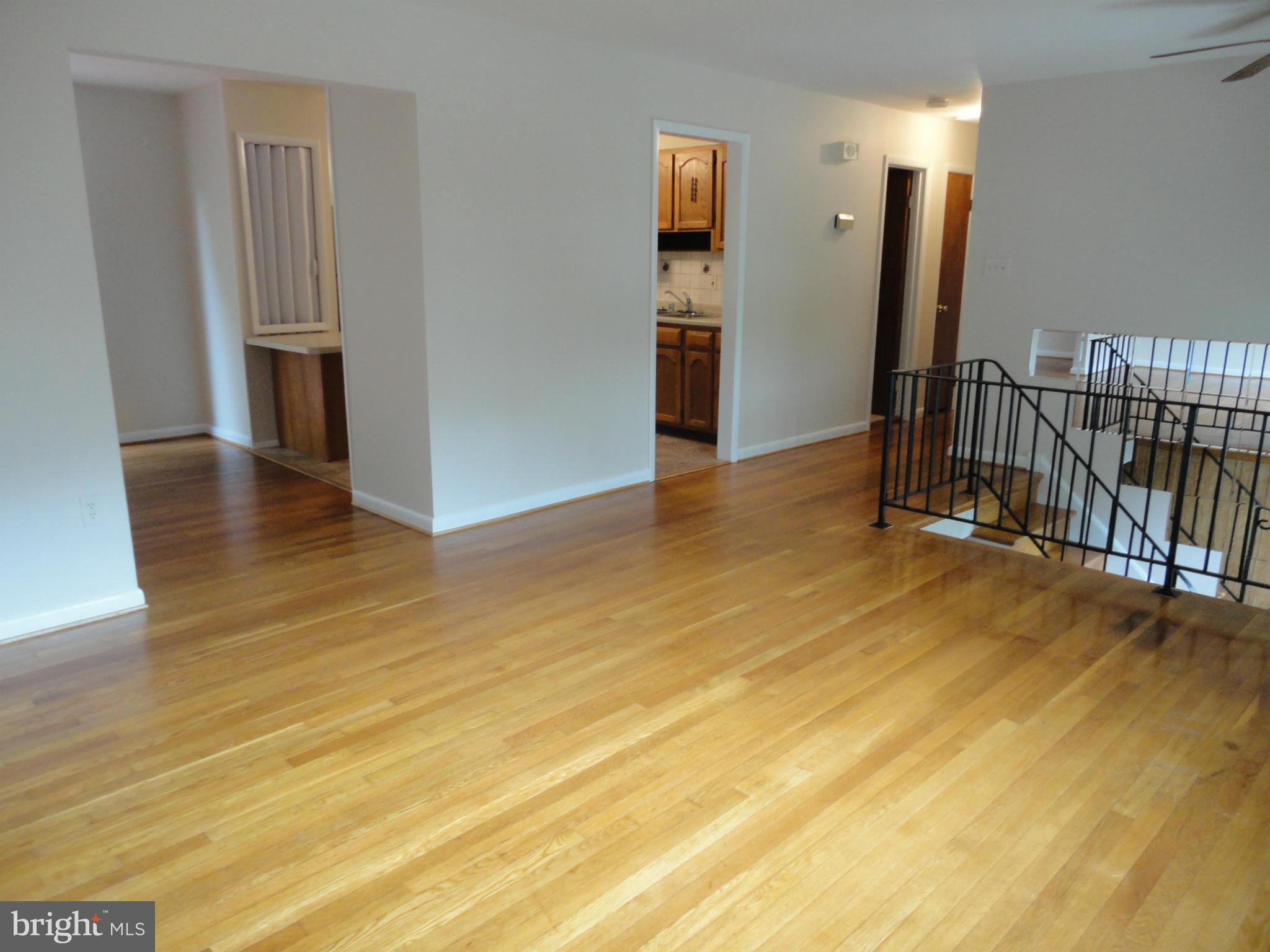 4514 Glendale Road Woodbridge, VA 22193 - Photo 10 of 10 Living Room