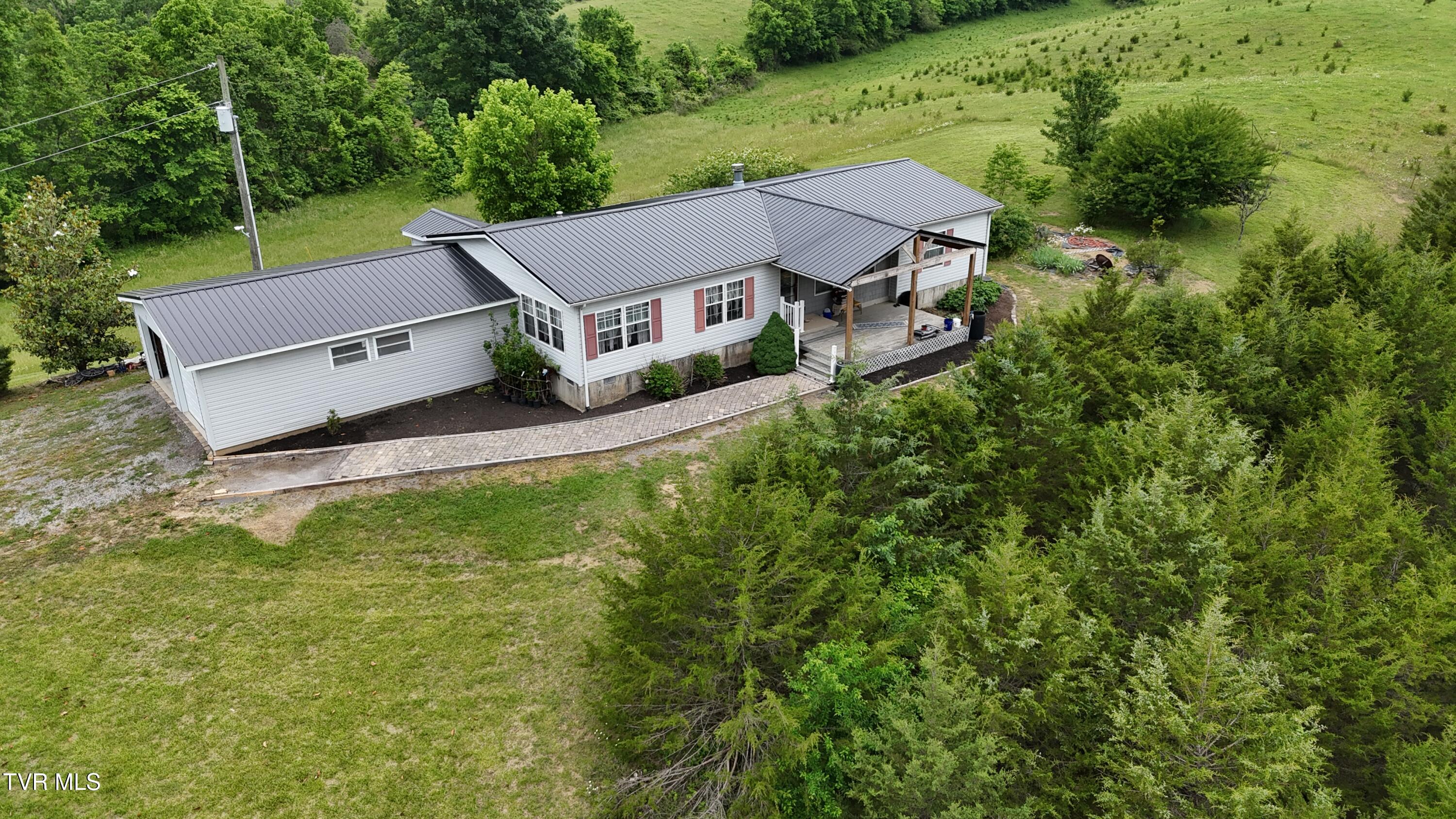 1168 Webster Valley Road Rogersville, TN 37857 - Photo 2 of 59 dji_fly_20250519_154038_0052_17476837350
