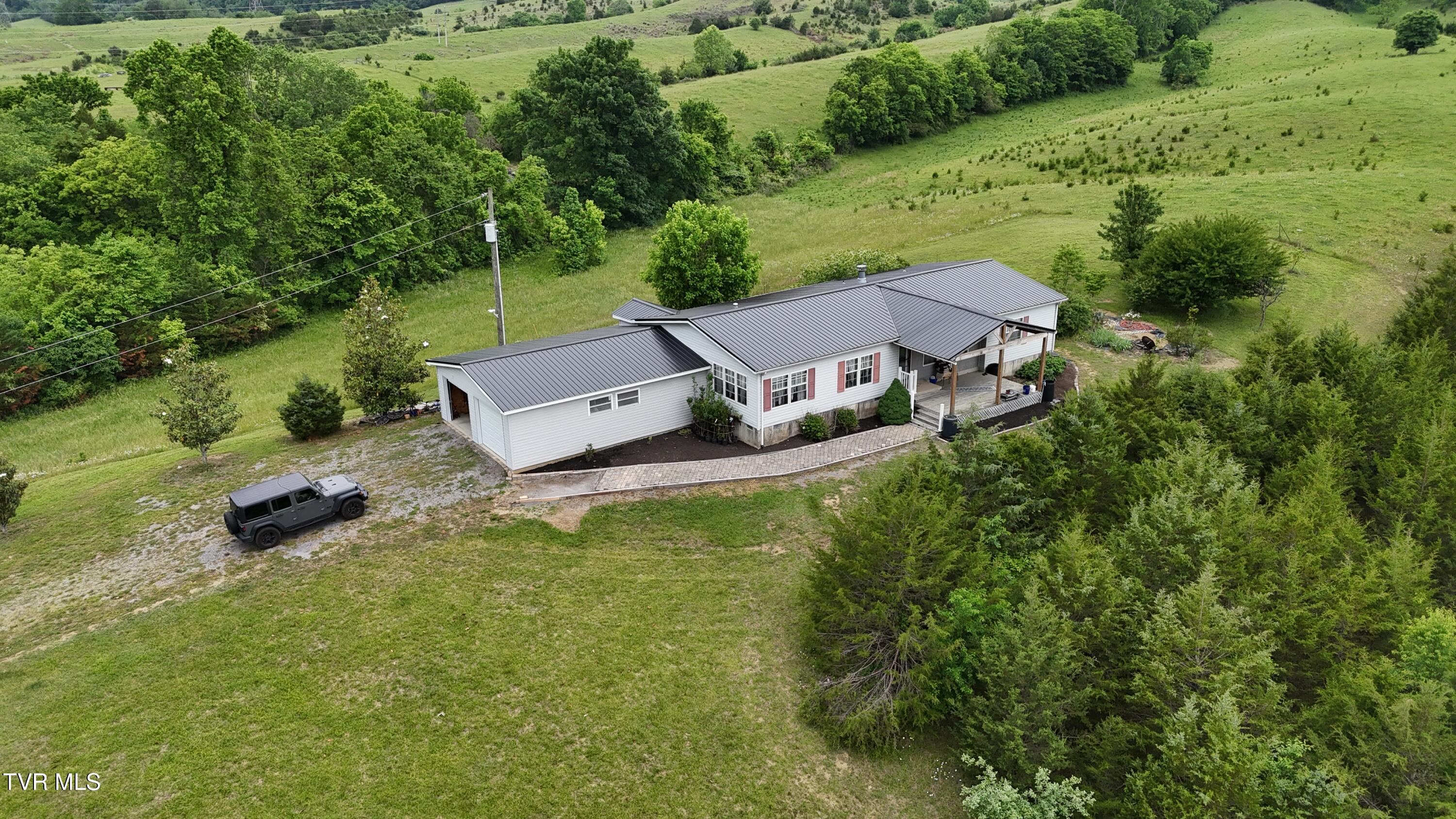 1168 Webster Valley Road Rogersville, TN 37857 - Photo 5 of 59 dji_fly_20250519_153544_0030_17476837433