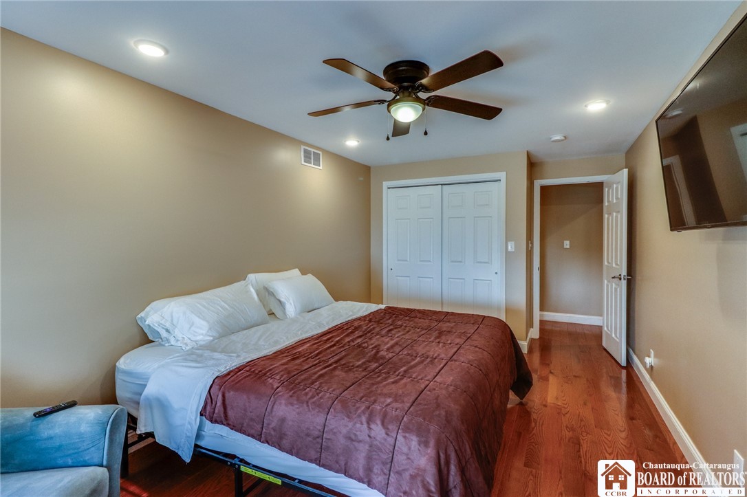 278 South Forest Road Amherst, NY 14221 - Photo 16 of 45 Lower unit bedroom (1)