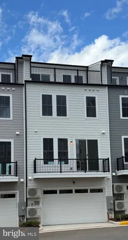 $4,200 | 13918 Aviation Place, Herndon, VA 20171