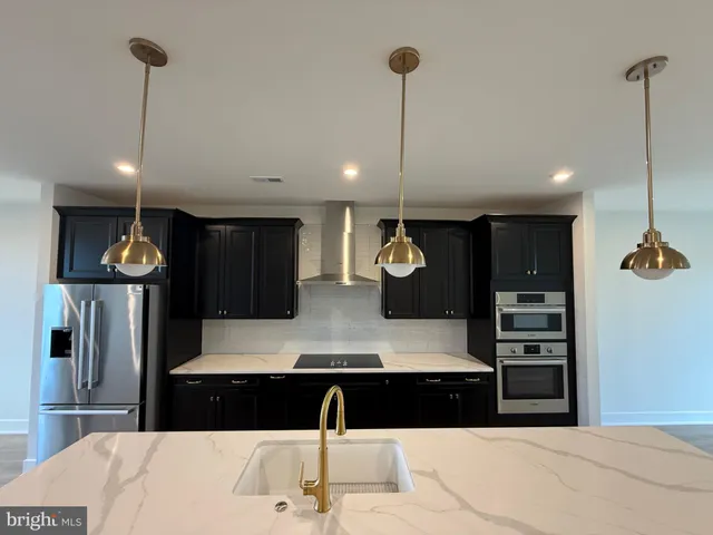 $4,200 | 13918 Aviation Place, Herndon, VA 20171