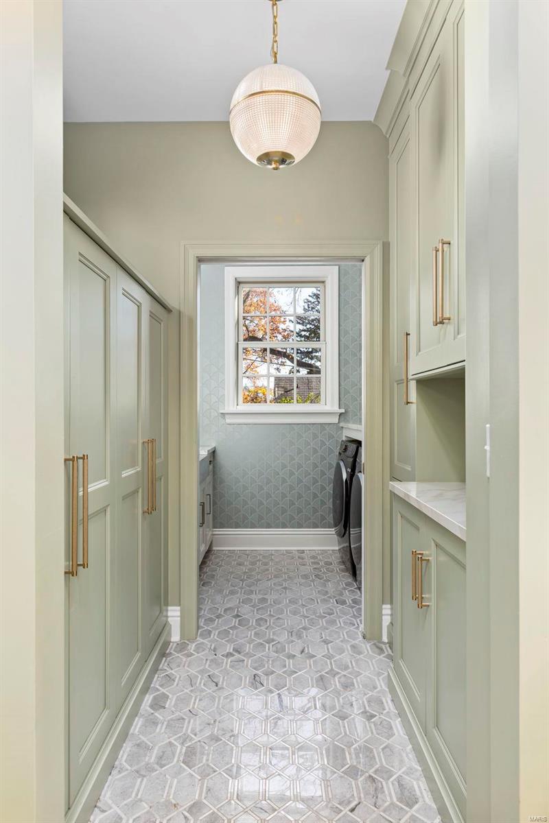 220 Blackmer Place Webster Groves, MO 63119 - Photo 17 of 37