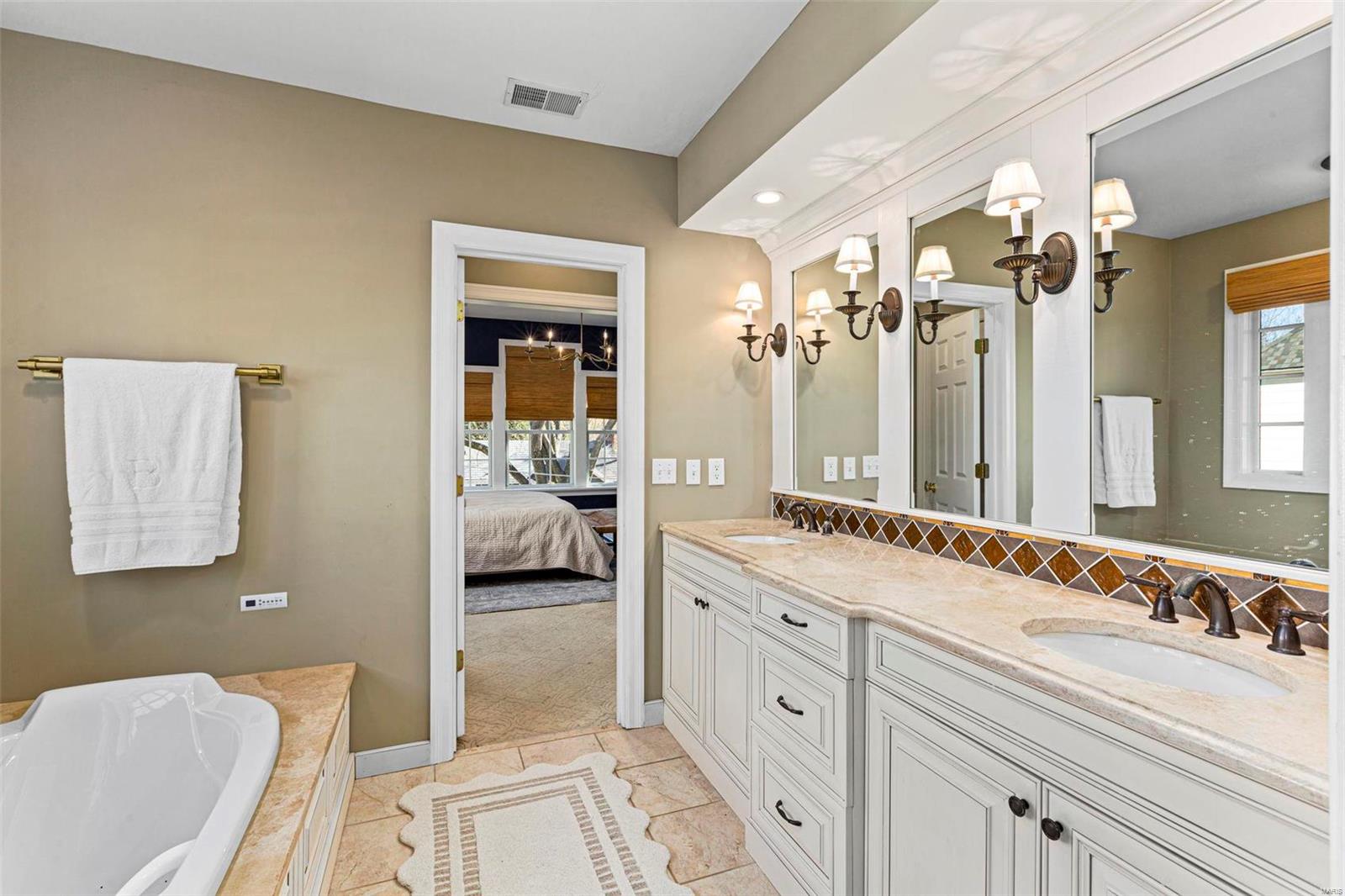 220 Blackmer Place Webster Groves, MO 63119 - Photo 23 of 37