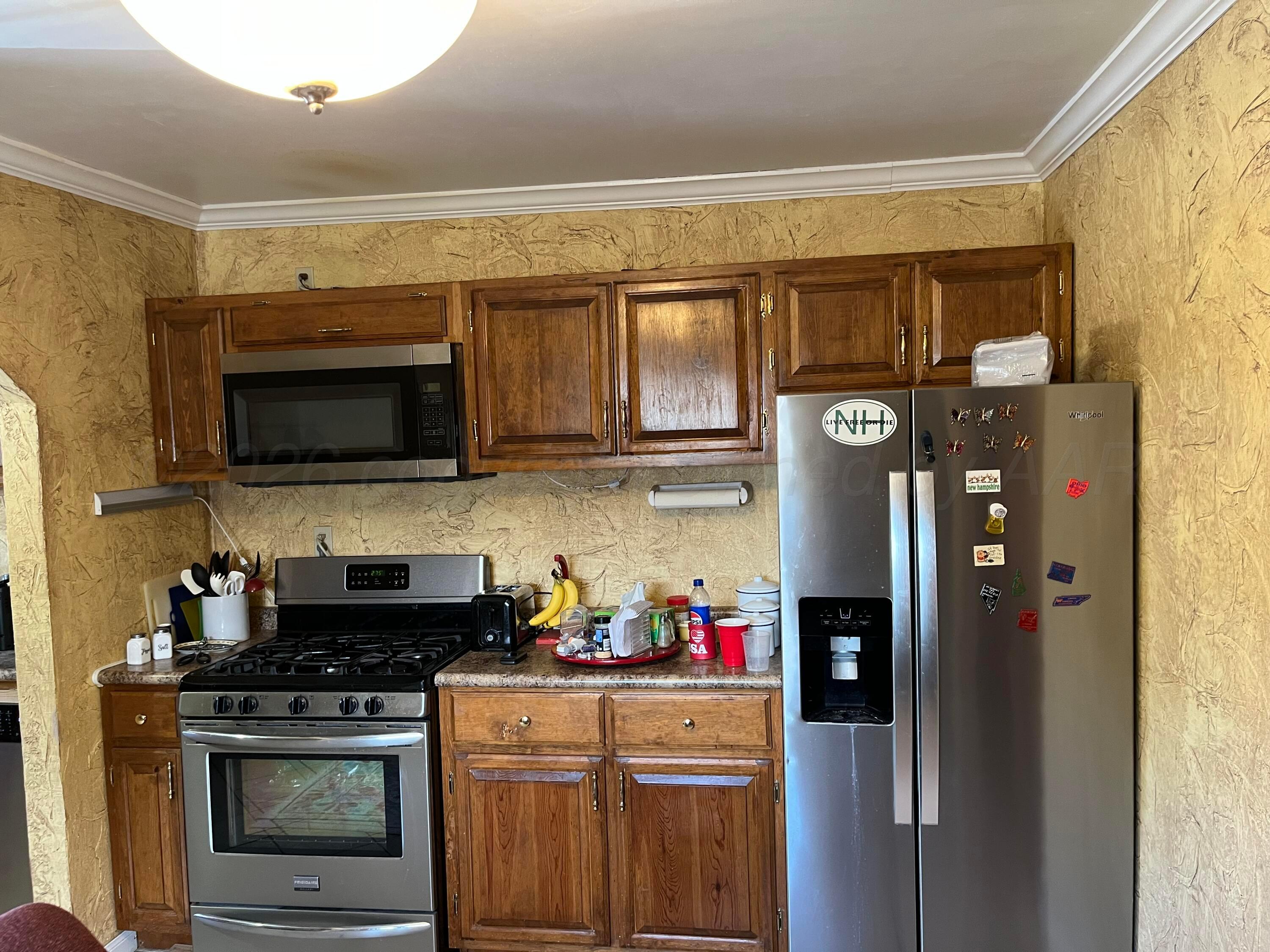 724 Coble Street Borger, TX 79007 - Photo 6 of 24 Kitchen # 2