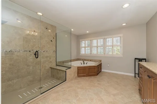 $589,000 | 14380 Cedar Springs Drive, Chesterfield, MO 63017