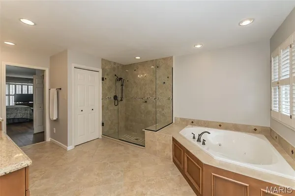 $589,000 | 14380 Cedar Springs Drive, Chesterfield, MO 63017